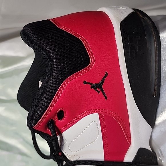 Big Girls Air Jordan Size 6 1/2 - Picture 4 of 9